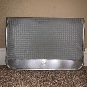 Dior Hanging Toiletry Bag